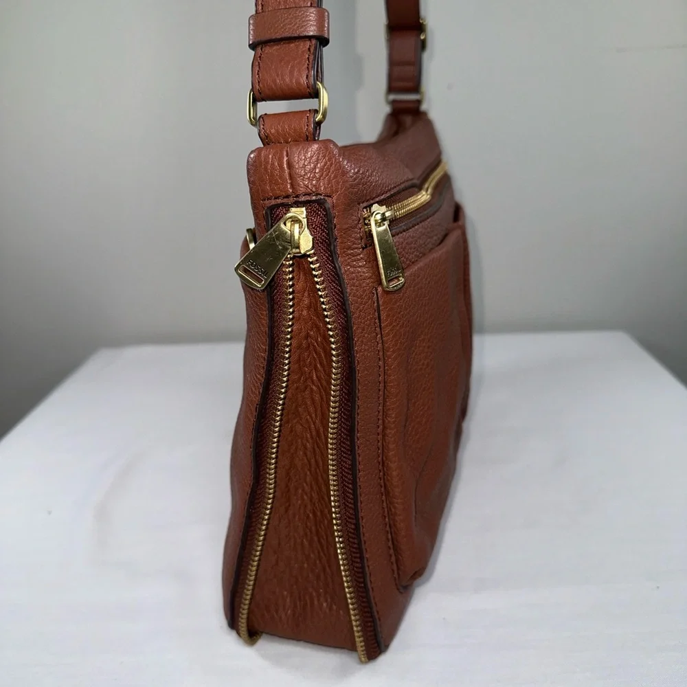 Fossil Piper Brown Pebble Leather Crossbody Small Messenger Bag Expandable